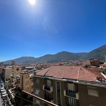 Casa Vacanza Le Mura Специя Экстерьер фото